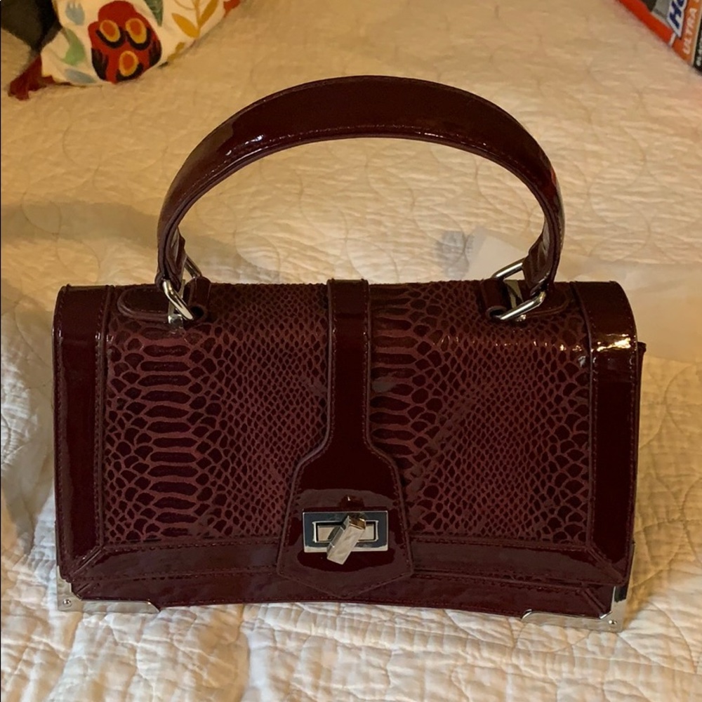 White house black market purse – like new